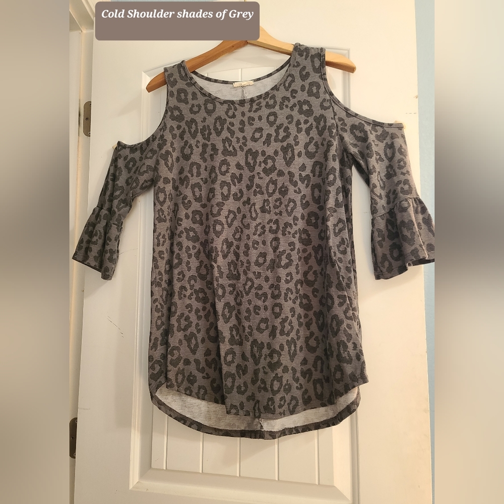 Sweet Lovely by Jen Cold Shoulder Top with shades of Grey Cheetah size M